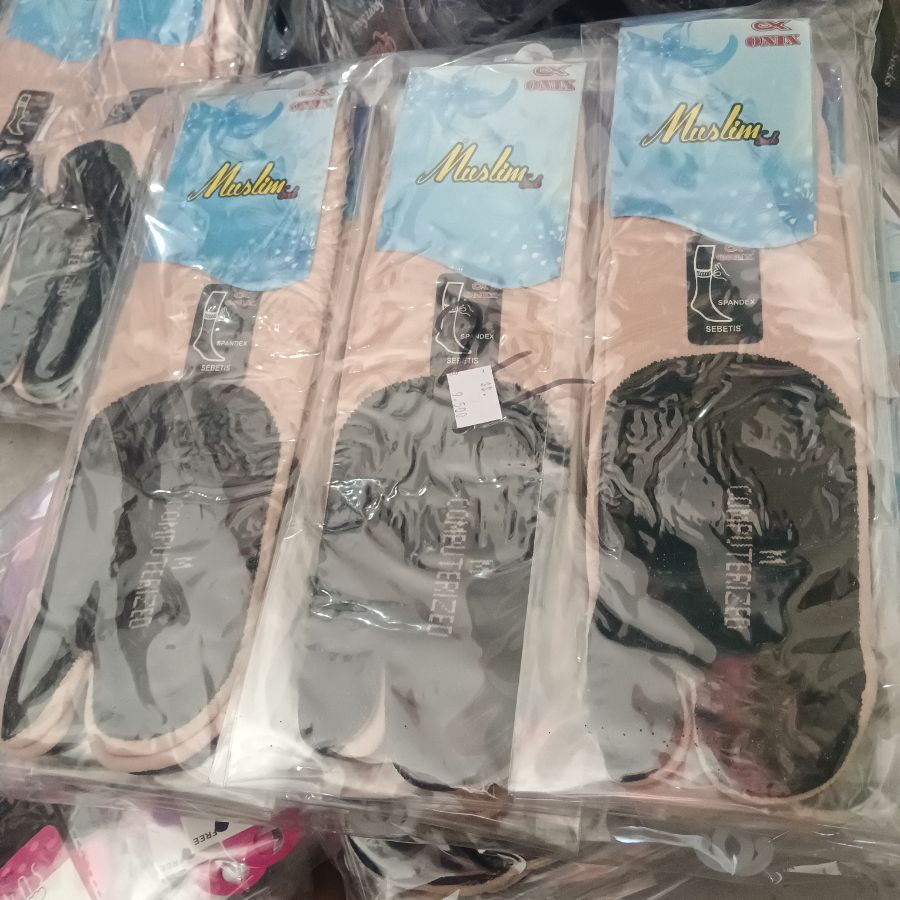 Kaos Kaki Onix Muslimah M