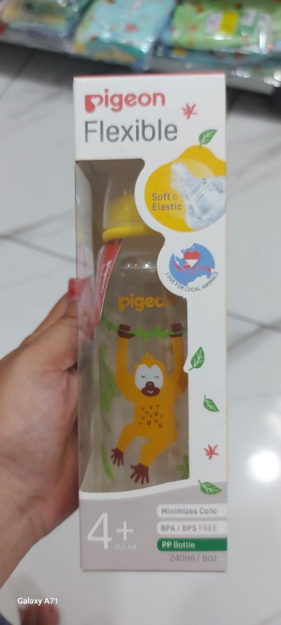 Botol dot orangutan 240ml pigeon