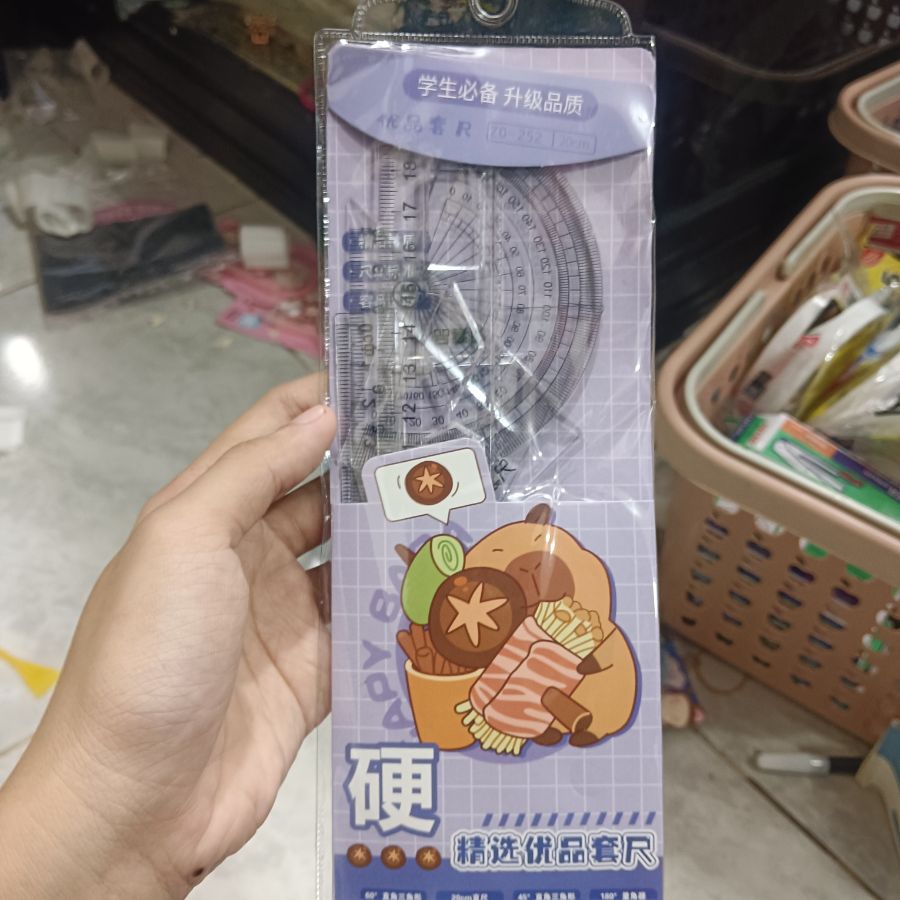 Set Busur Penggaris Karakter 