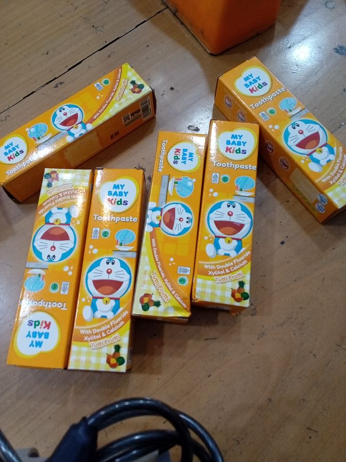 My baby kids toothpaste orange