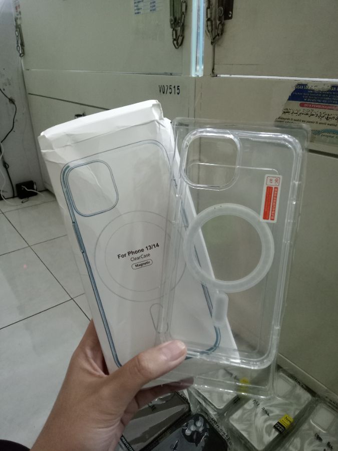 Magnetic Clear Ip 13/Ip 14
