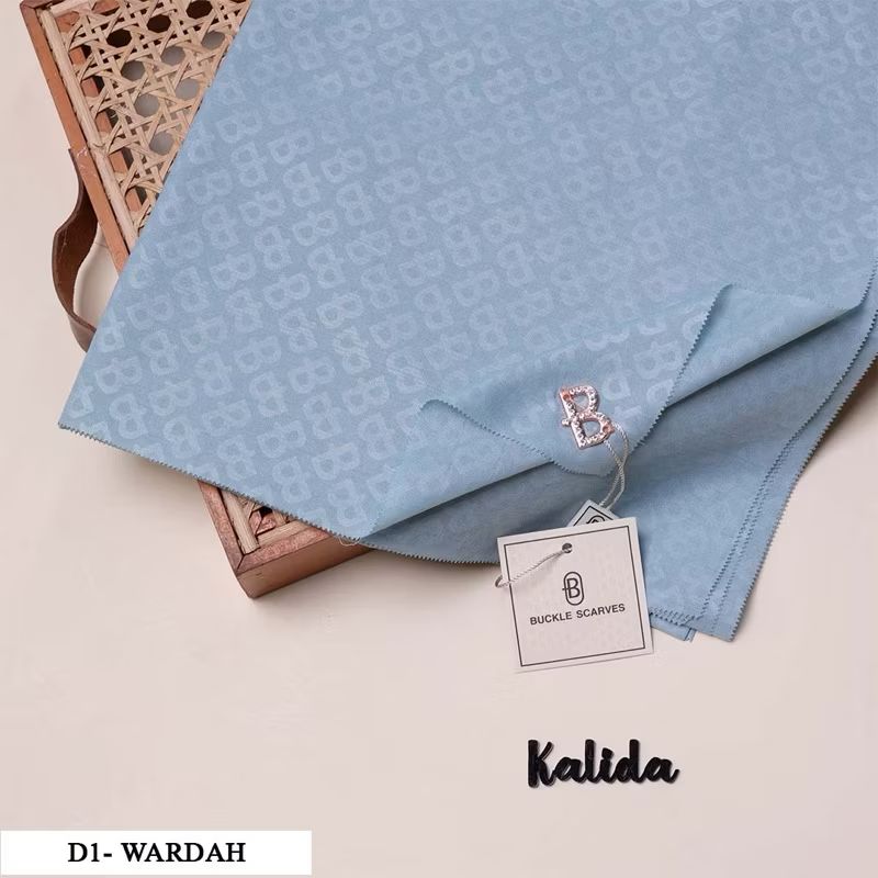 SEGIEMPAT VOAL MONOGRAM EMBOSS LASERCUT BUCKLE SCARVES BY AZARA