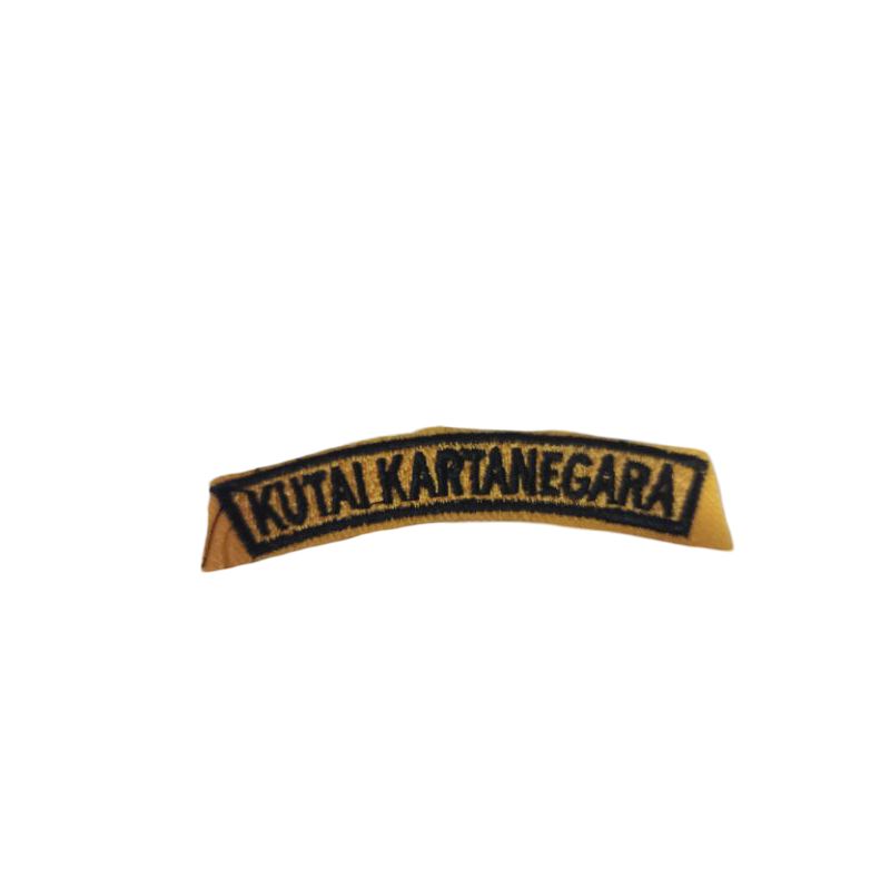 Atribut baju sekolah (Kutai Kartanegra)