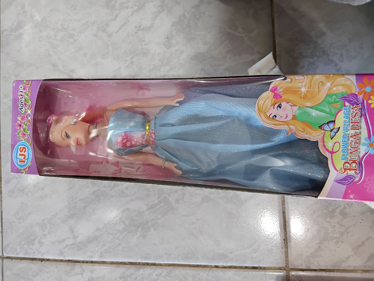 Barbie Bunga Desa 