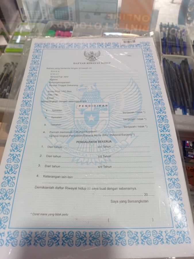 Kertas Daftar Riwayat Hidup