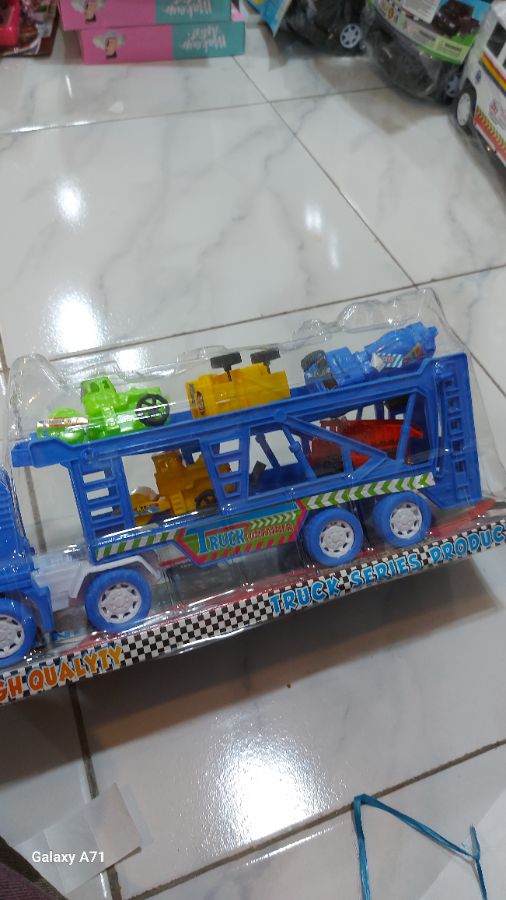Truck container mika