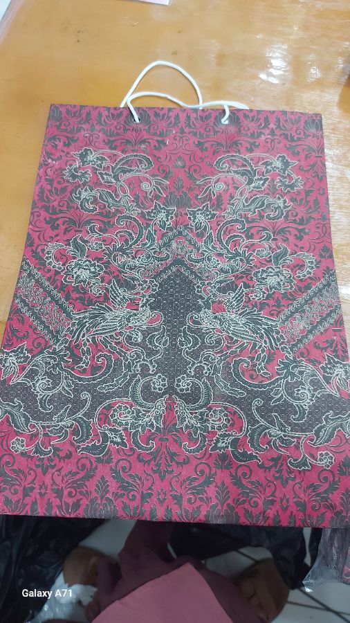 Paperbag batik sedang