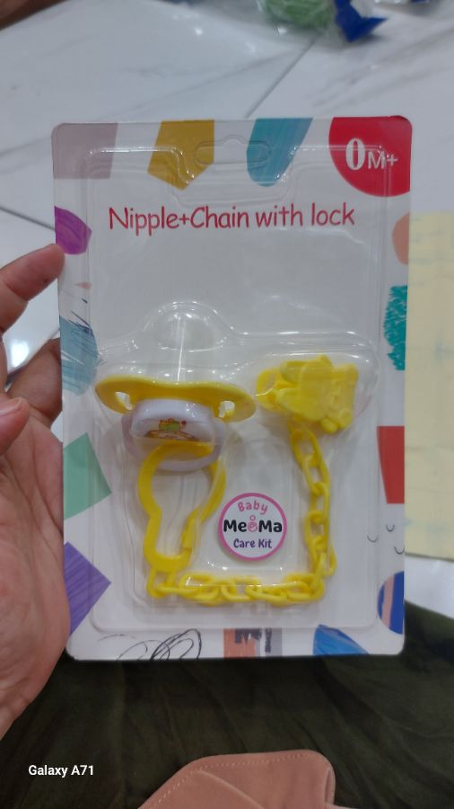 Nipple chain with lock meema