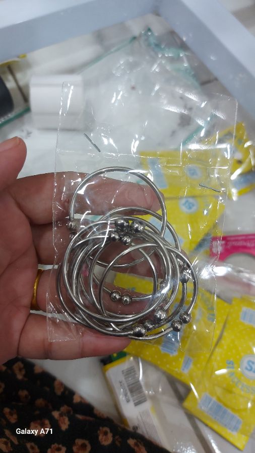 Gelang baja bayi