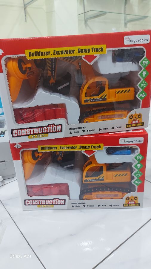 Bulldozer excavator