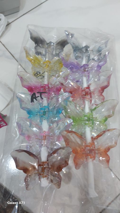 Jepit kupu cristal