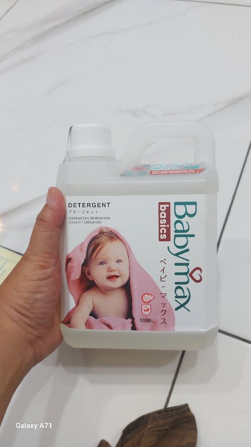 Babymax detergen jerigen 1L