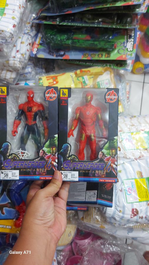 Superheroes 4