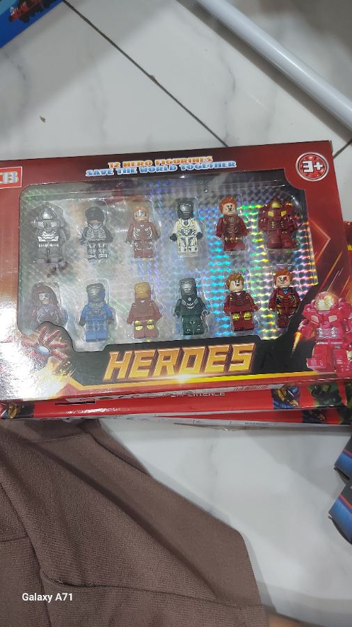 Lego hero