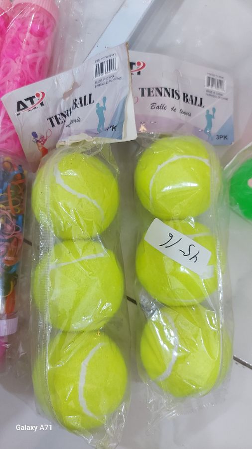 Bola tennis