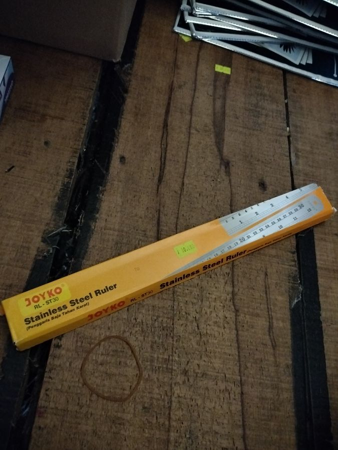 Penggaris besi 30cm