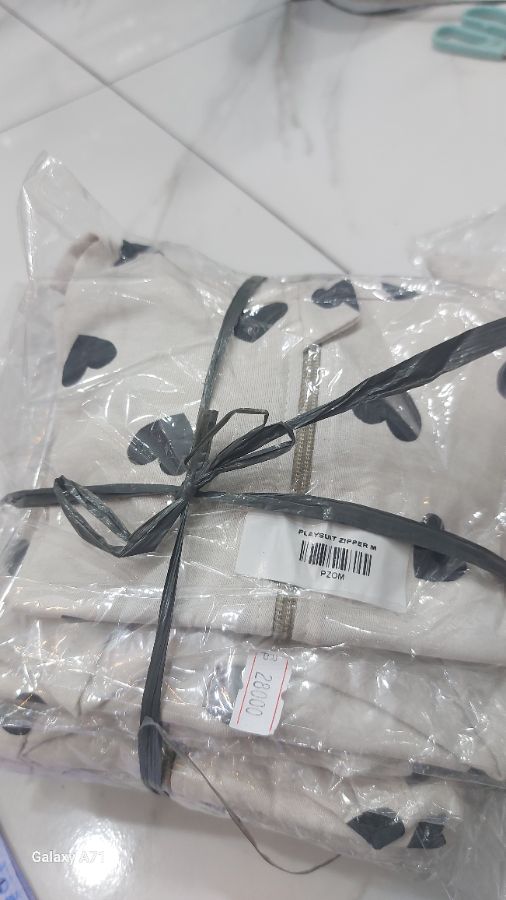 Playsuit zipper ponpon M