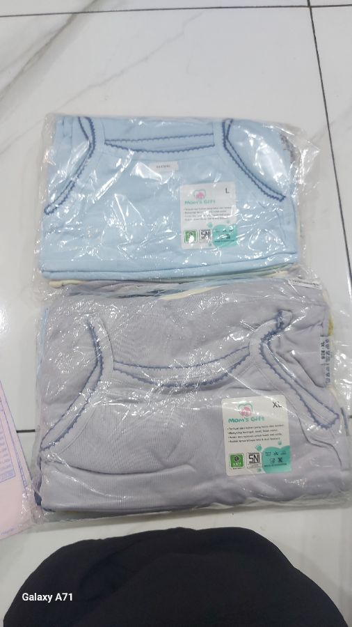 Singlet baby girl L