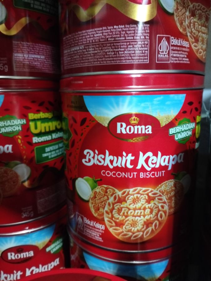 Roma kelapa karton
