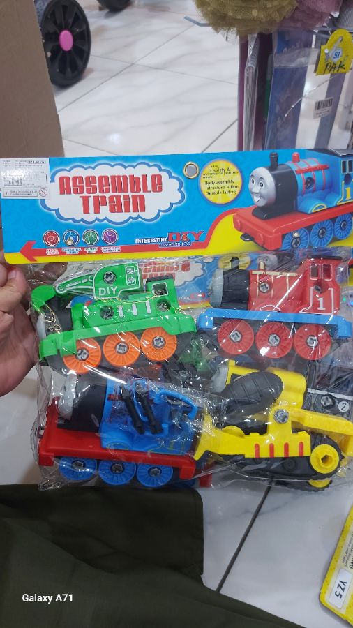 Assemble train 