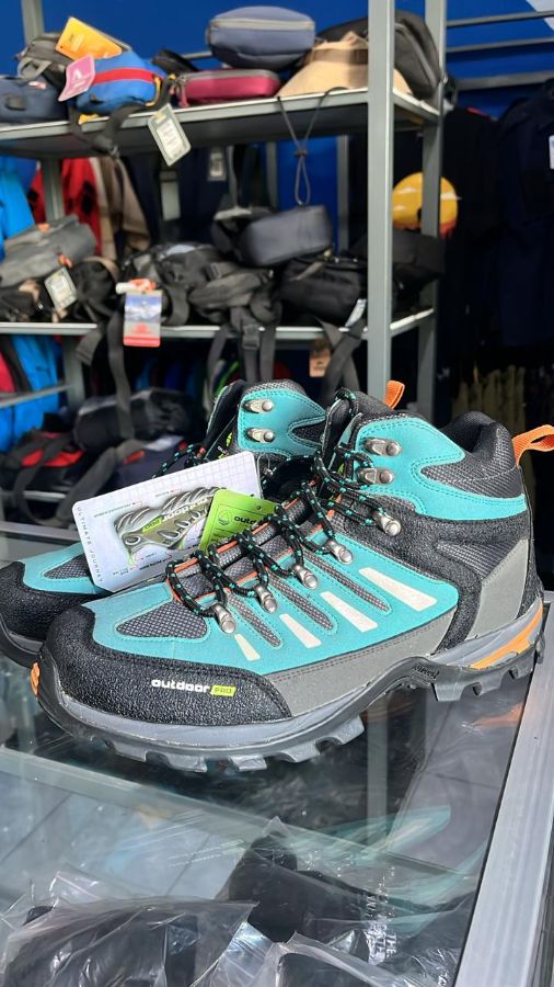 Sepatu Outdoor Pro Lynk Tosca