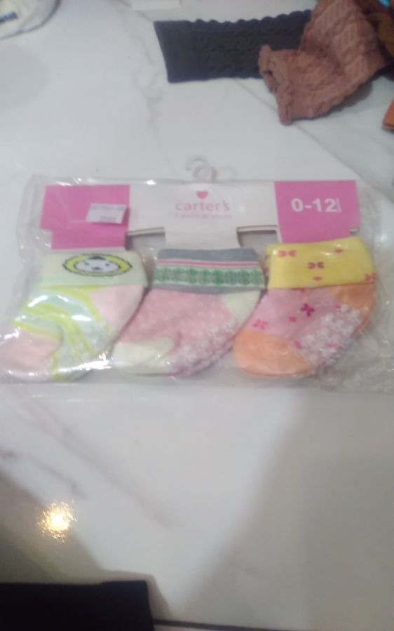 Kaos kaki CARTERS 0-12