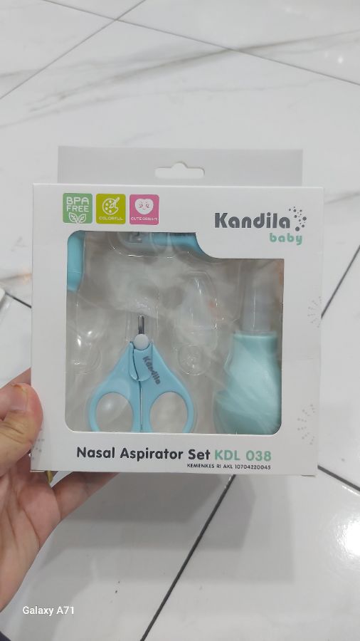 Nasal aspirator set