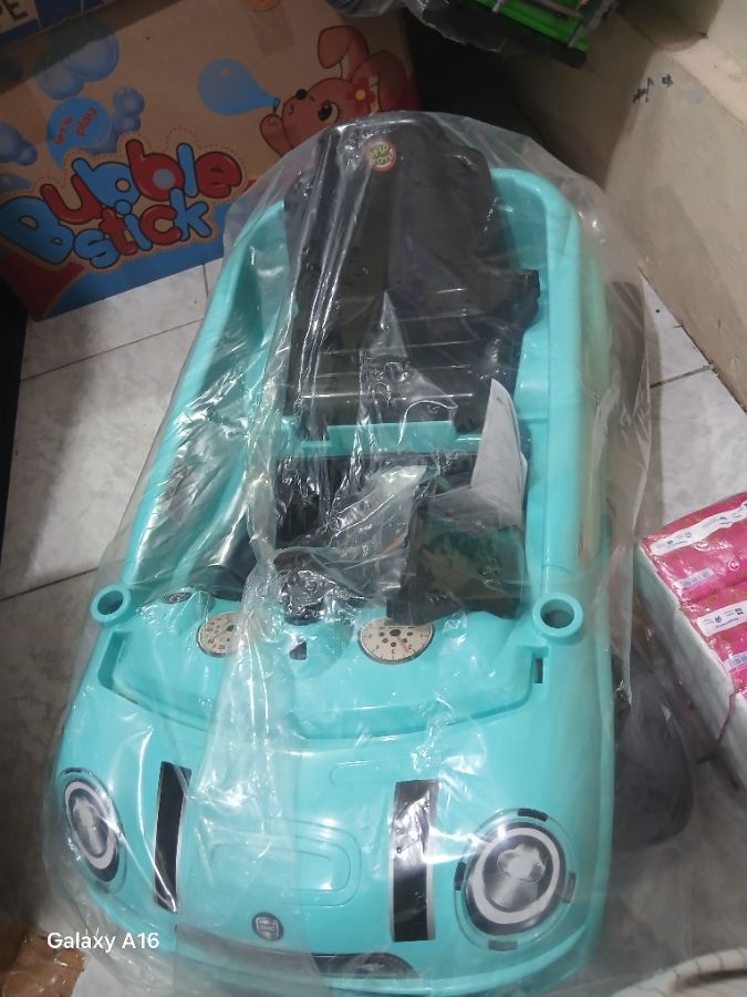 Mainan Mobil