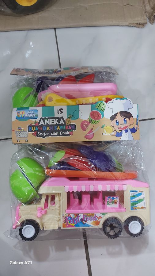 Mobil buah potong