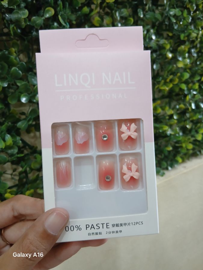 Fake Nail Linqi