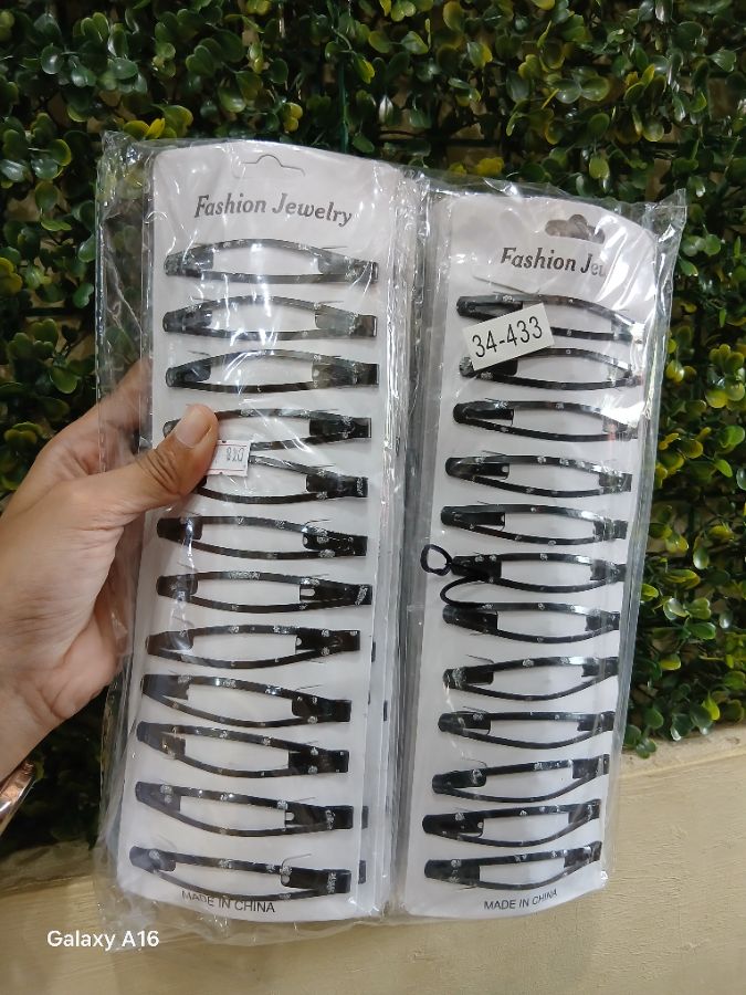 Jepit Rambut Hitam Isi 12