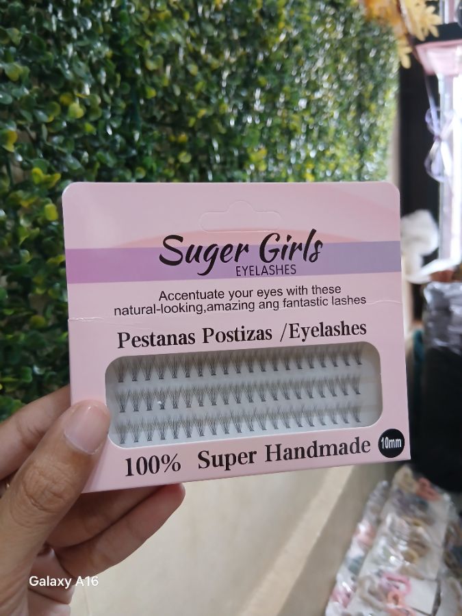 Eyelash Suget Girls