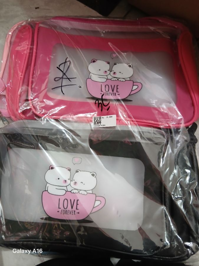 Pouch Make Up Besar