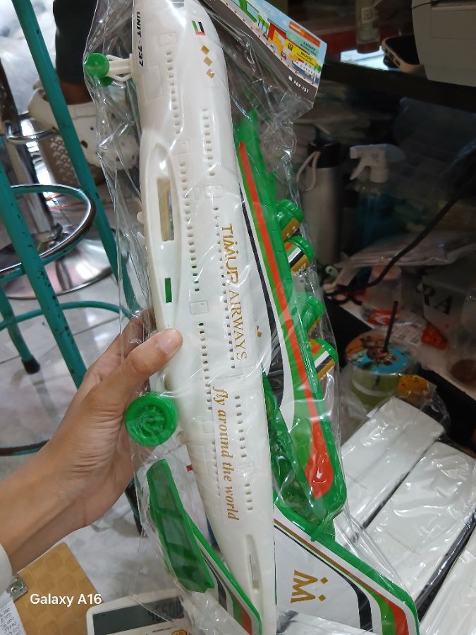 Pesawat Timur Airways