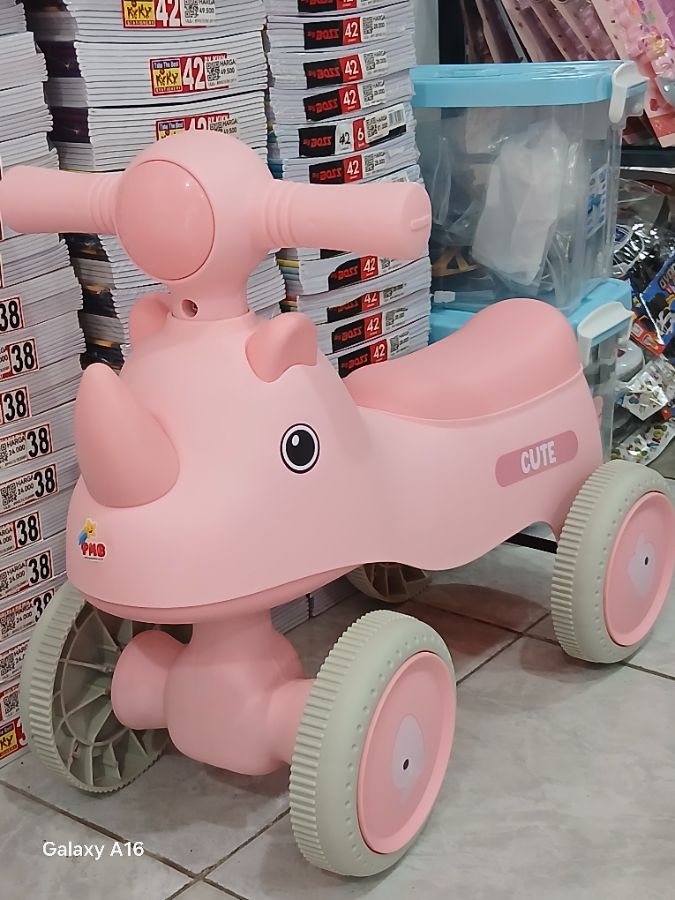 Motor Cute Warna Warni
