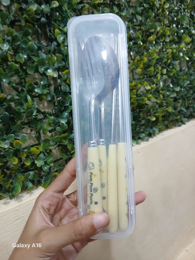 Alat Makan Set Pom Pom Purin