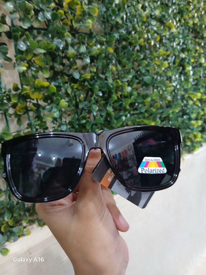 Kacamata Polarized Hitam