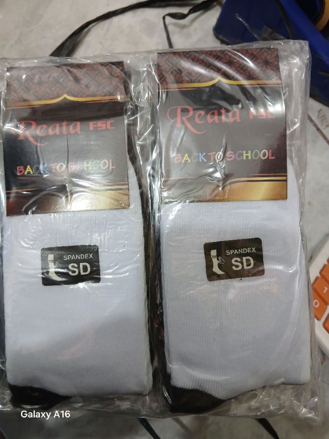 REATA - Kaos Kaki SD Hitam Putih
