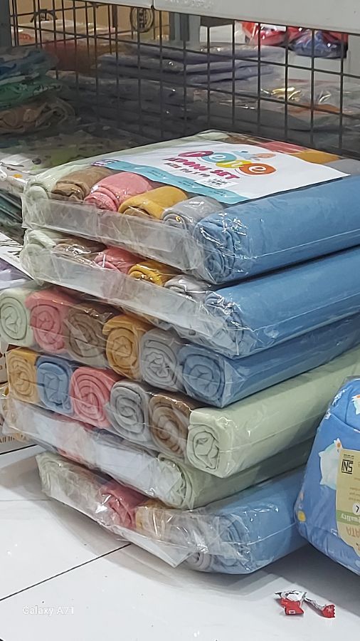 Nia bedong rainbow/3