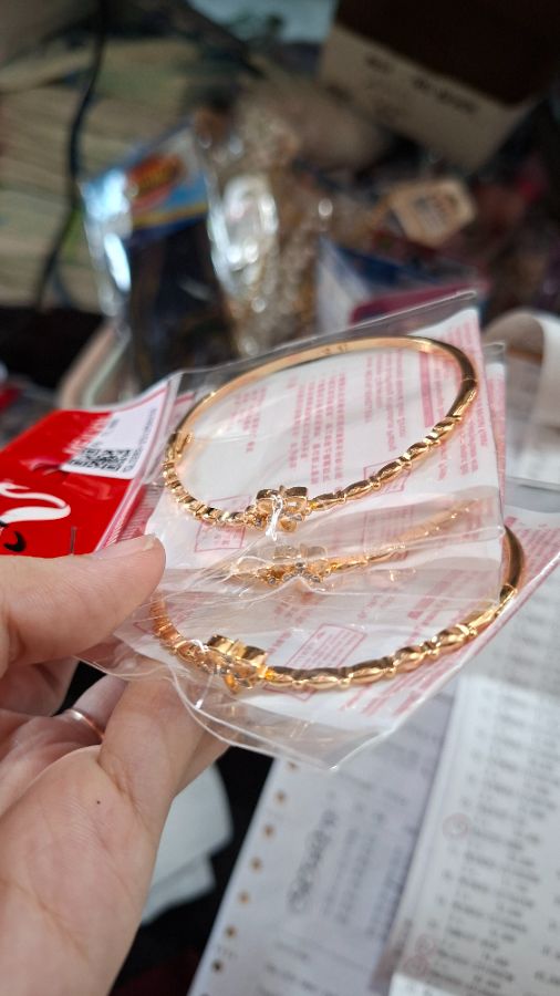 Meilyn - Gelang Bangle Bunga