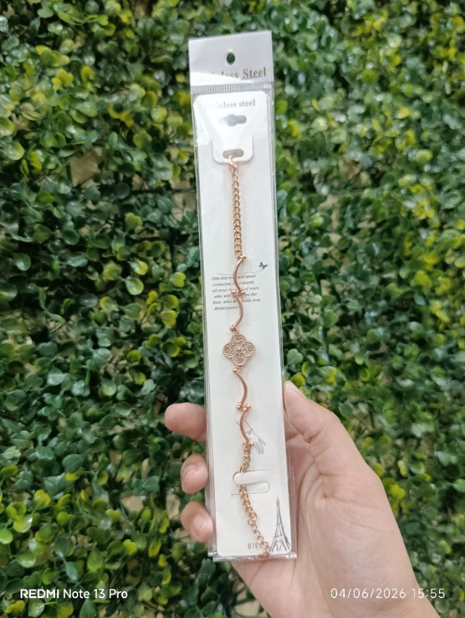 Gelang Rantai Bunga