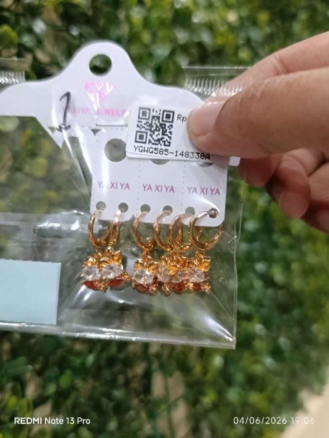 Anting Gold - red n white