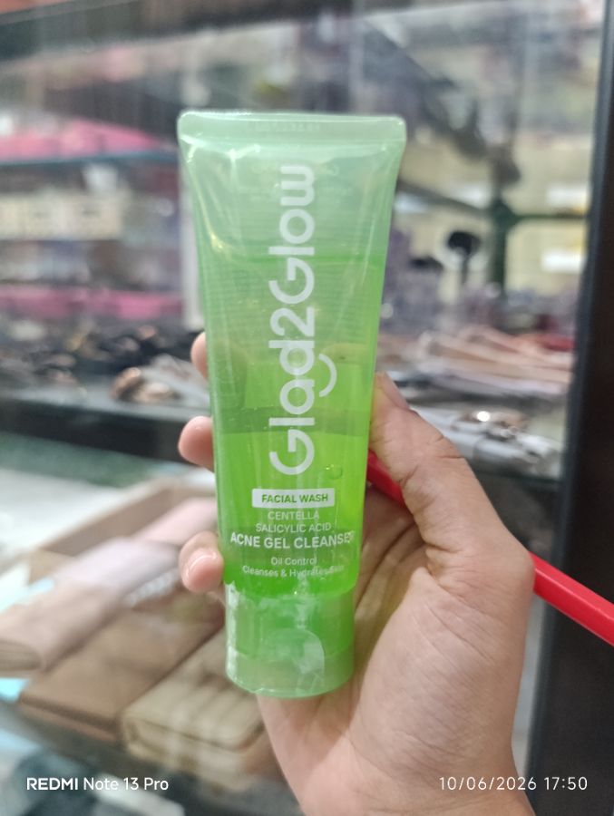 Glad2Glow Cleanser - Centella Salicylic Acid Acne Gel 70ml