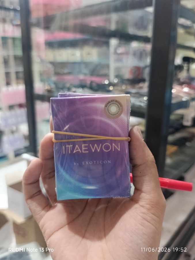 Itaewon - Scarlet (Brown) 