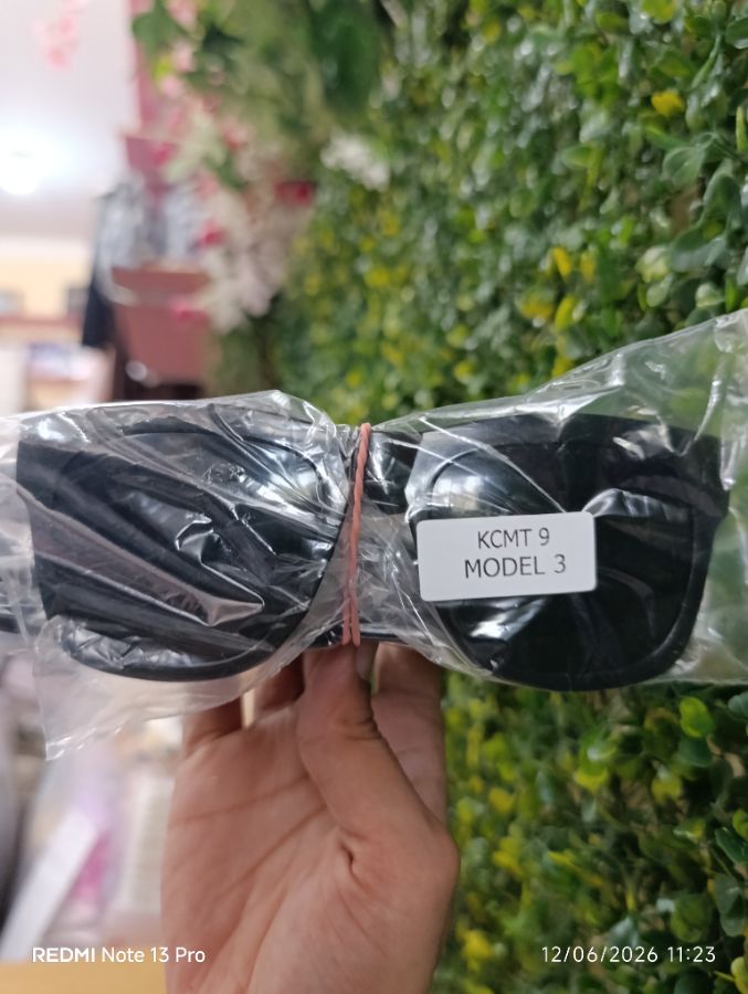 Kacamata Hitam