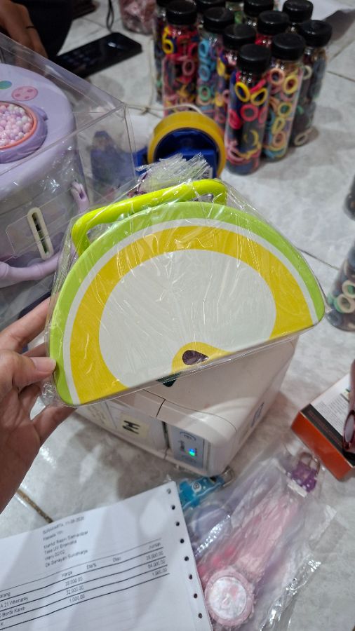 Celengan Karakter Buah