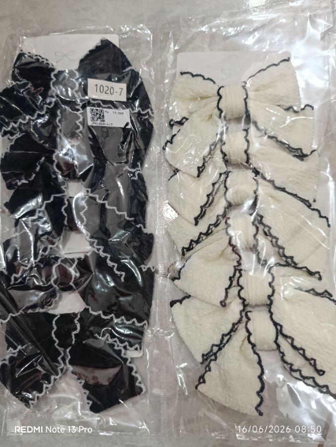 Jepit Rambut Pita - Black & White