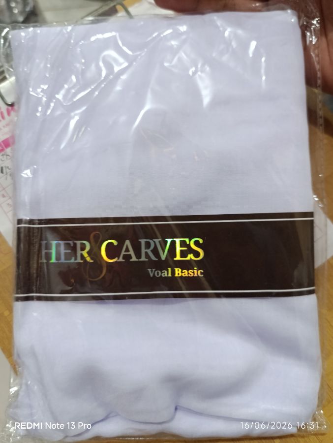 Hers Carves - Hijab Putih Segiempat Basic Voal Polos