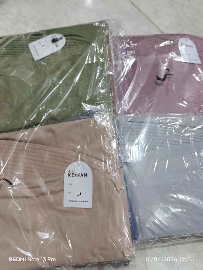 Keinan - Hijab Bergo Warna mix L
