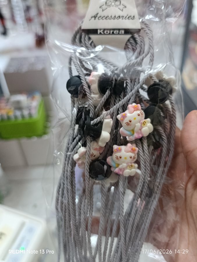 Strap Masker Karakter - Hello Kitty